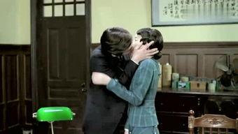 办公室吻视频,一段吻戏视频引发的职场热议