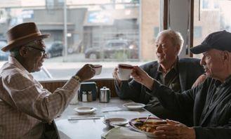 抢钱老兵 在线观看,在线观看，揭秘传奇军人的财富传奇