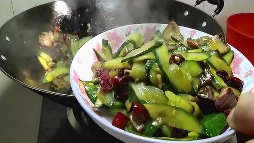 黑瓜头怎么吃才好吃呢,解锁最佳食用技巧