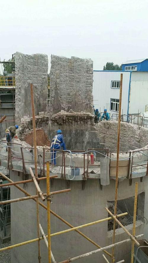 烟囱拆除视频,现代化进程中的建筑蜕变