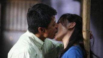 床强吻戏视频超长吻戏,超长吻戏点燃浪漫火花