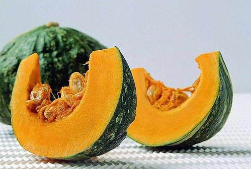 宝宝吃黑蜜瓜好不好,宝宝食用黑蜜瓜的益处与注意事项