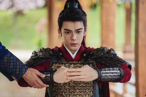 曾舜晞会几国语言