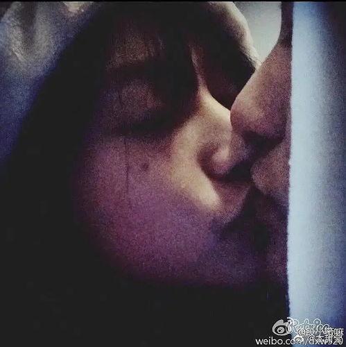 情侣亲热视频,情侣亲热视频背后的情感故事