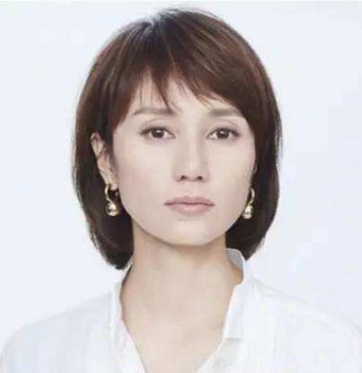 袁泉短发发型图片