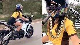 骑摩托车搞笑视频